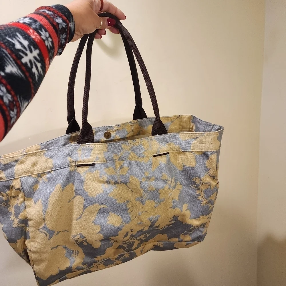 Lulu Dharma metalic yellow and gray large canvas tote